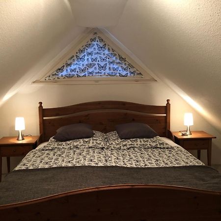 Gemütliche 1 12-Zimmer Wohnung Hoisdorf Exterior foto